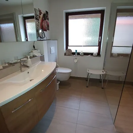 艾乌尔内斯特旅馆 招待所 4*